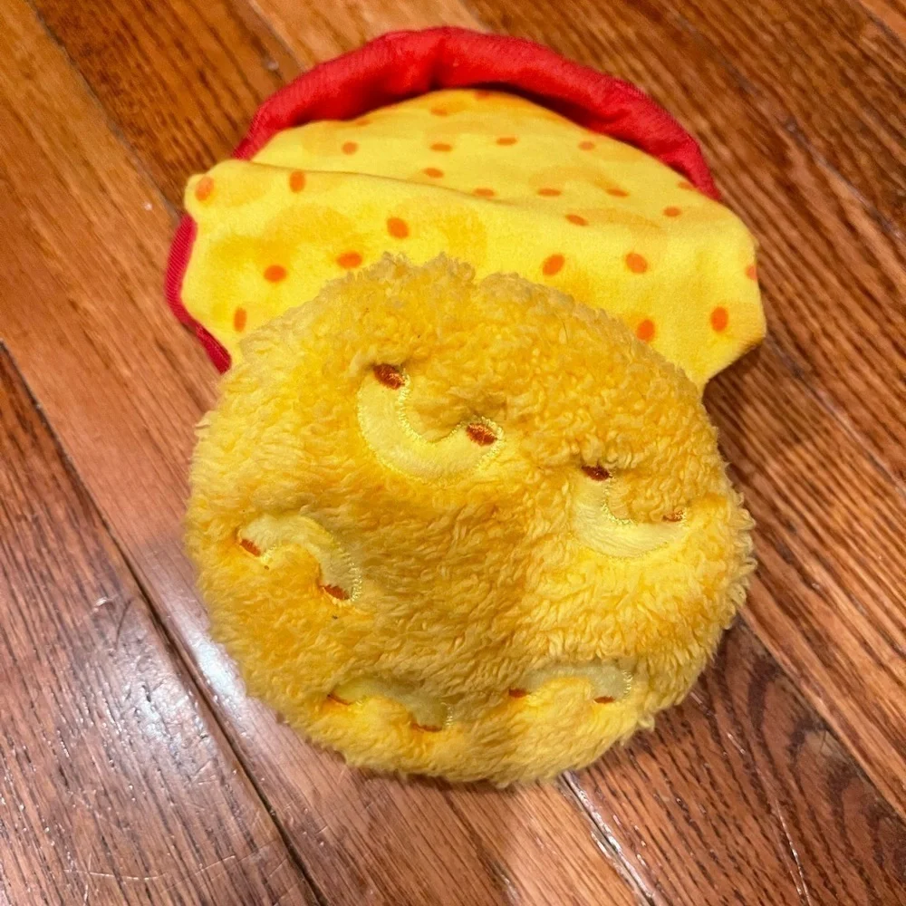 Bark Box Dog Toy Recipe Mac N' Jeez Cheese Plush Squeaker Crinkle XS-S 0-20lb